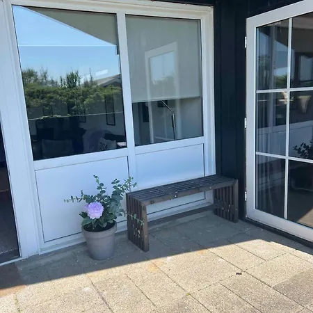 Holiday Home, Close To Child-friendly Sandy Beach