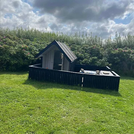 Holiday Home, Close To Child-friendly Sandy Beach